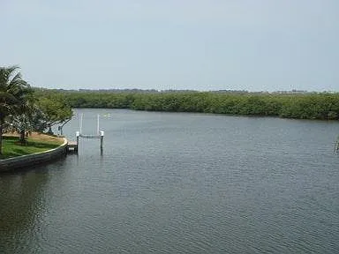 Patio view looking out to Palma Sola Bay. Fishing guides routinely bring their clients here for Snook, Redfish and Seatrout