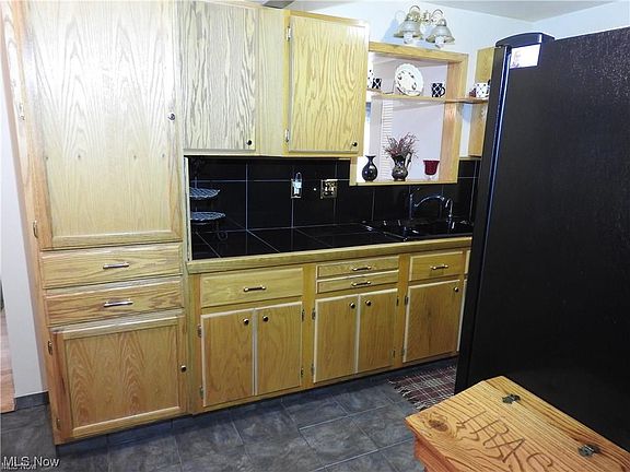 5th image of 6551 Harrow Dr