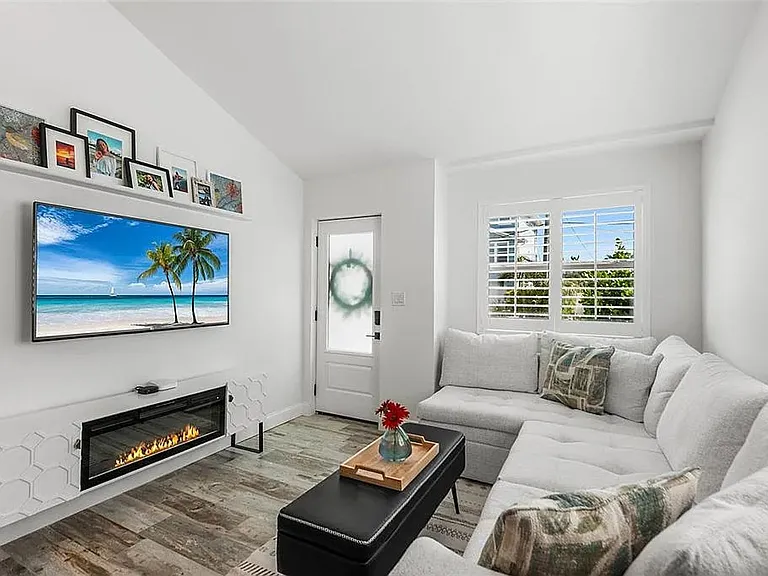 14024 N Bayshore Dr — Photo 6
