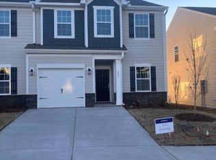 223 Paneer Ln, Taylors, SC 29687
