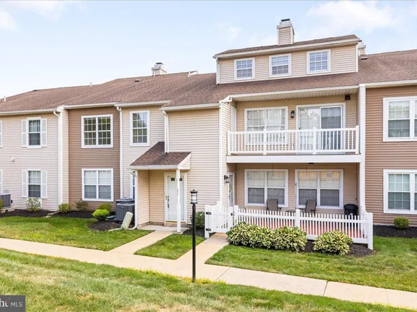 204 Ferris Ln, New Britain, PA 18901