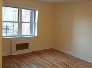 91-35 193rd St #2B, Hollis, NY 11423