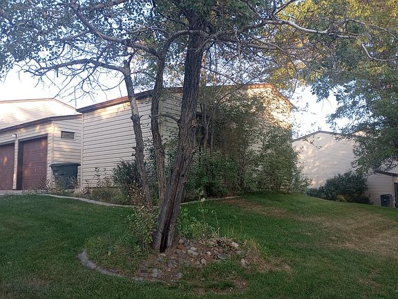 2nd image of 1042 Teton Cir