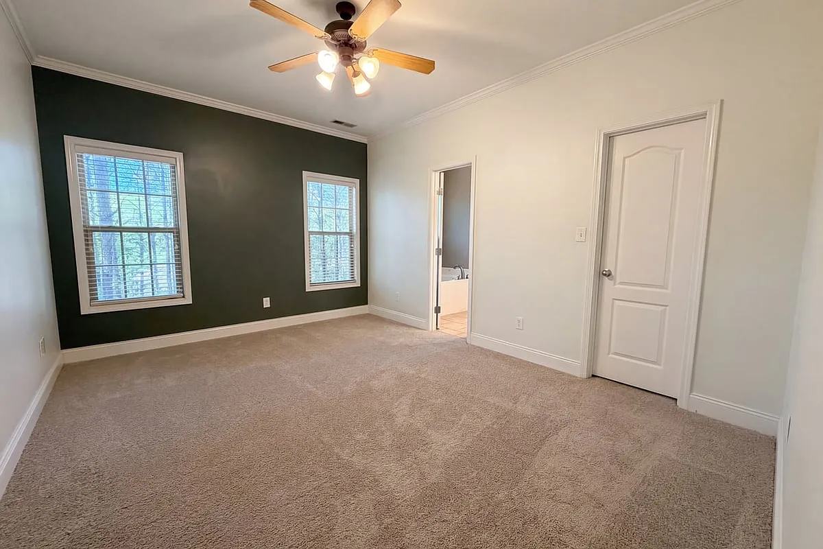 Building Photo - 4174 Hathaway Ln