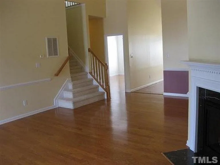 286 Joshua Glen Ln — Photo 4