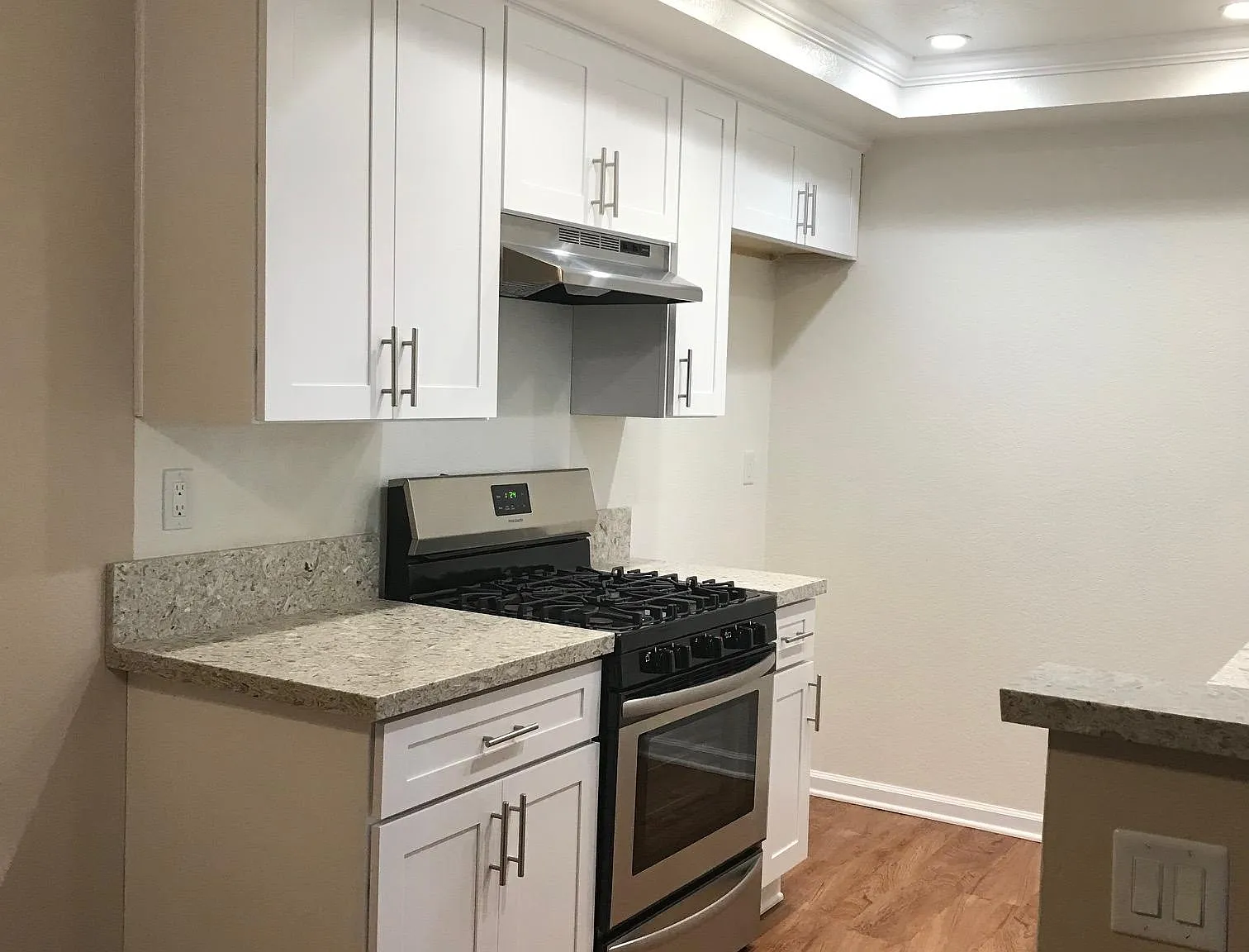 Rolling Ridge Apartments — Photo 1