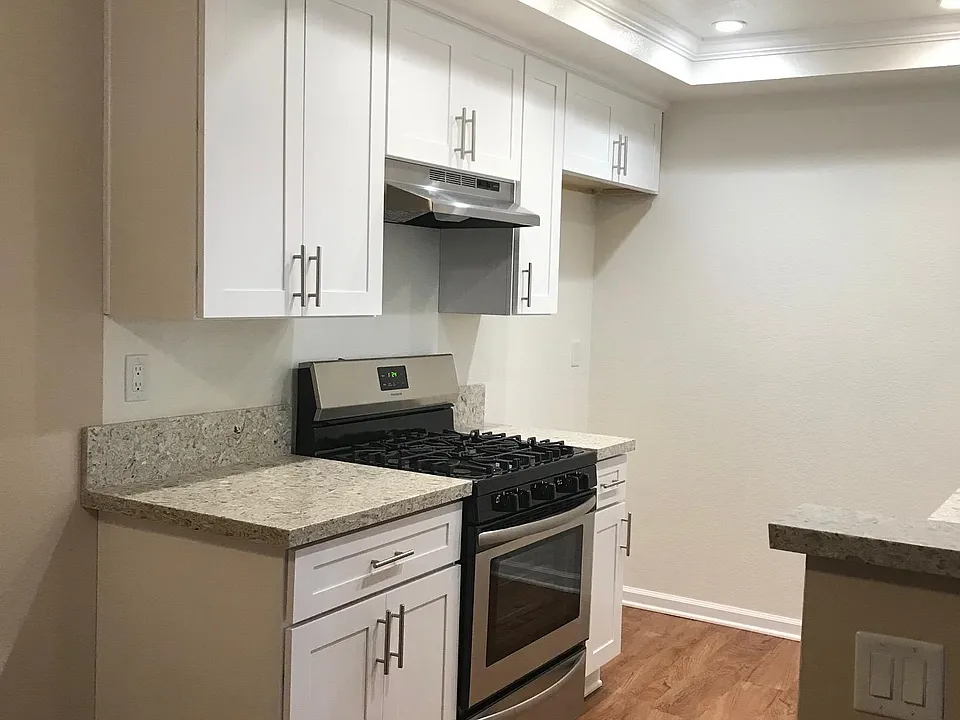 Rolling Ridge Apartments