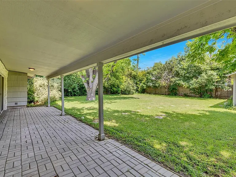 6203 Cary Dr — Photo 26