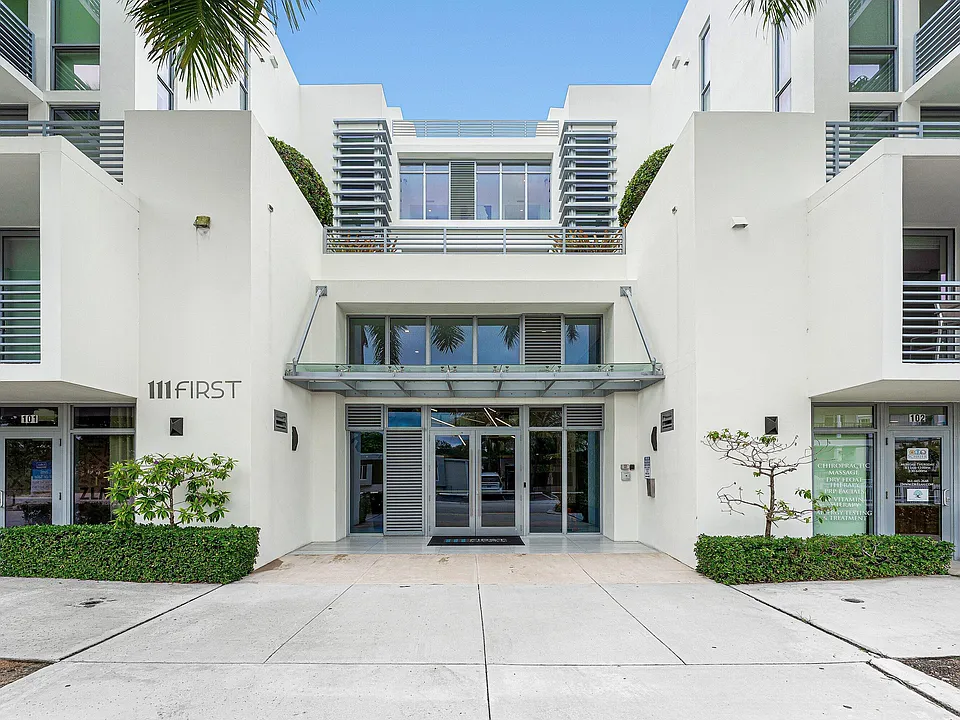 111 SE 1st Ave #406