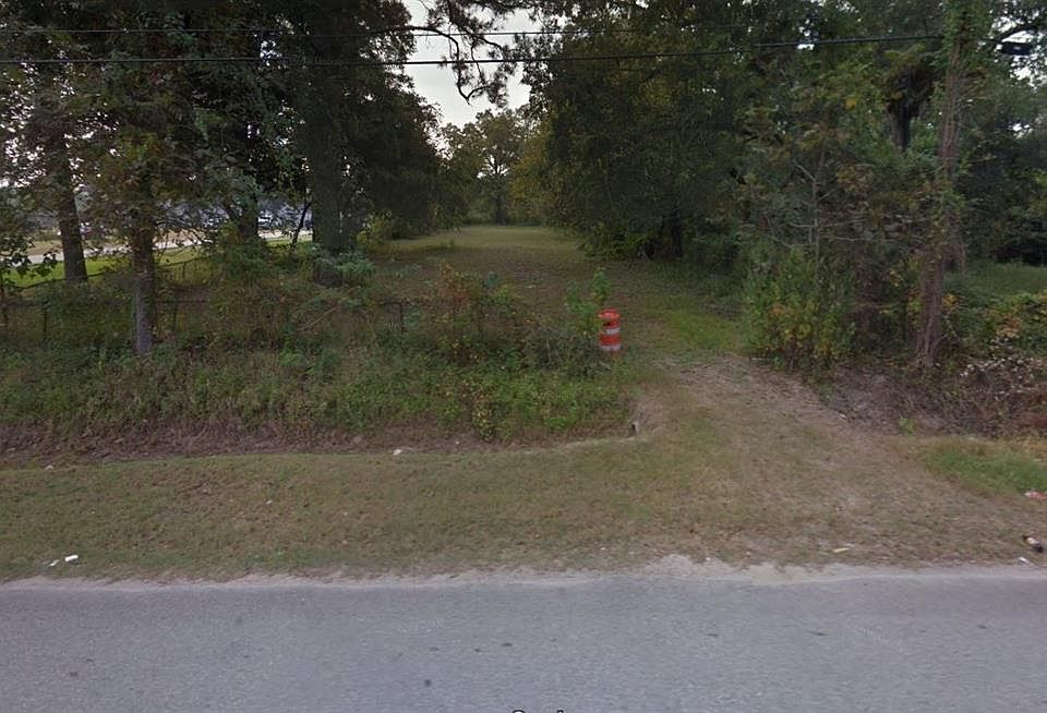 1st image of 1205 De Soto St