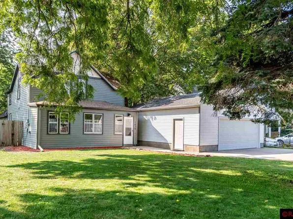 1035 E Main St, Mankato, MN 56001