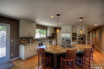 3rd image of 588 Atherton Ave