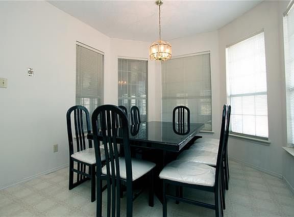2nd image of 1837 Caplin Dr