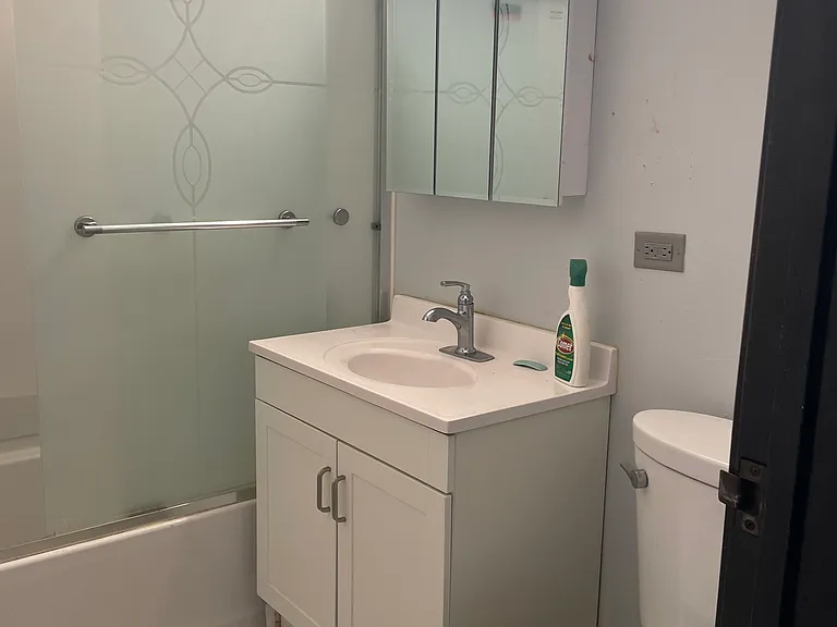 1120 Cedar St #3B — Photo 2