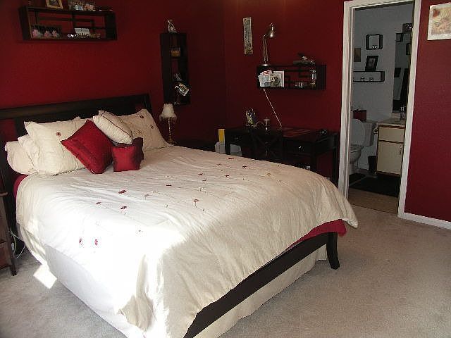 Master Bedroom & Bath