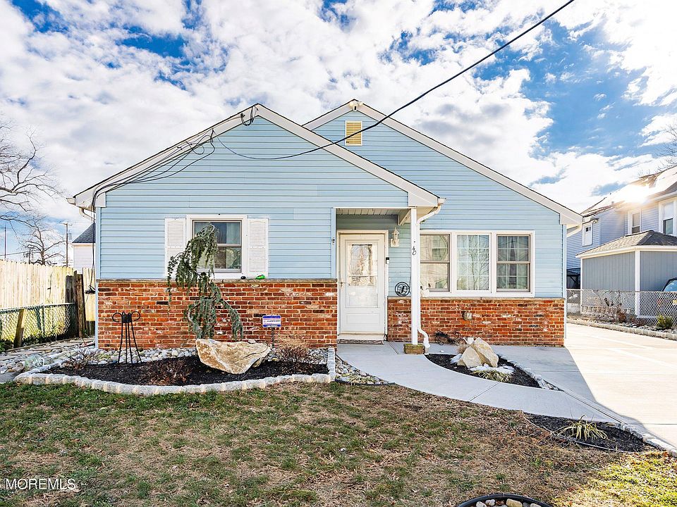 1st image of 40 Seabreeze Way