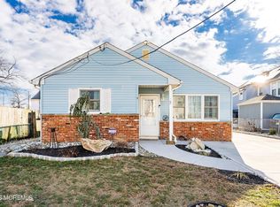 40 Seabreeze Way, Keansburg, NJ 07734