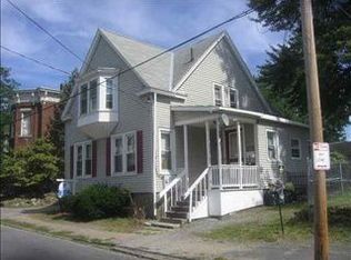 2 Grove Pl, Schenectady, NY 12307