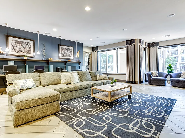 Resident Lounge Area & Large TV - Sit Back and Relax