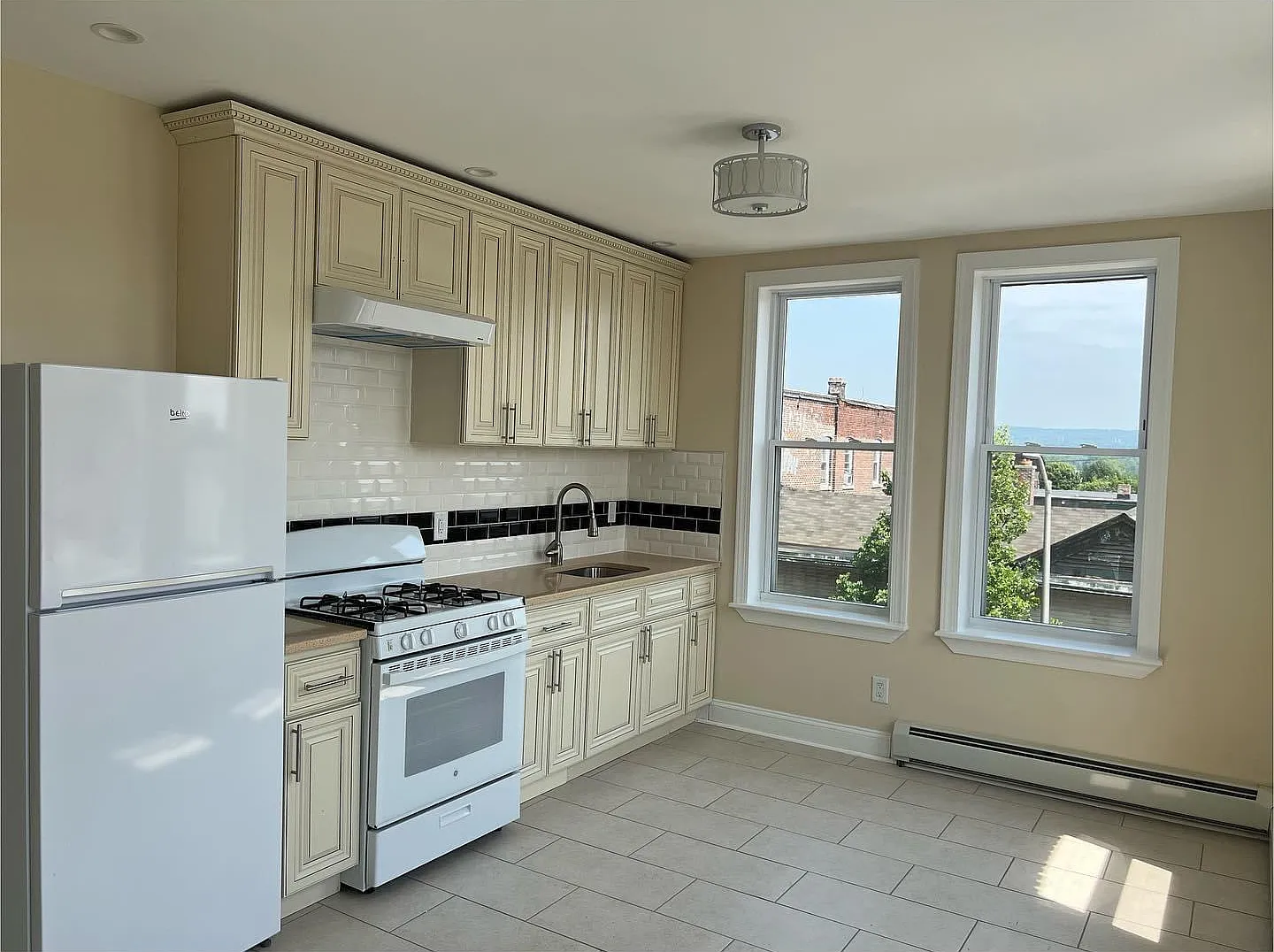674 Bleecker St — Photo 1