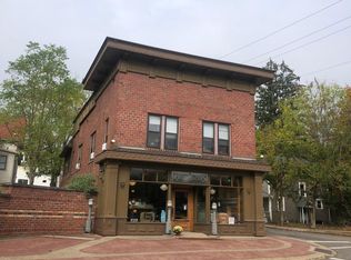 143 1/2 N Lancaster St, Athens, OH 45701