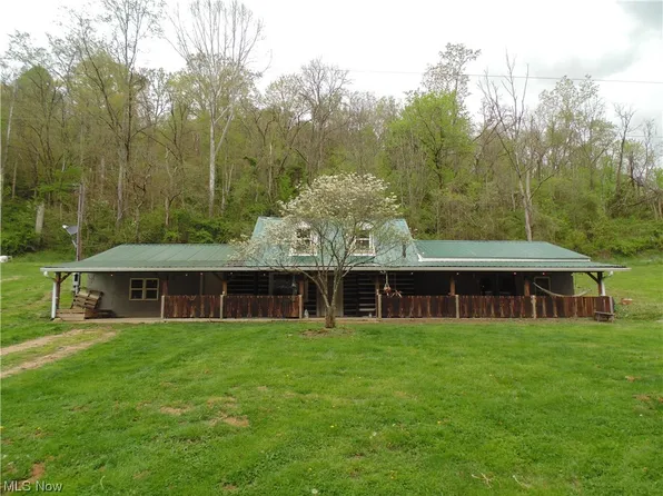 2813 Ten Mile Rd, New Martinsville, WV 26155