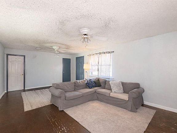 4th image of 14452 Half Circle St