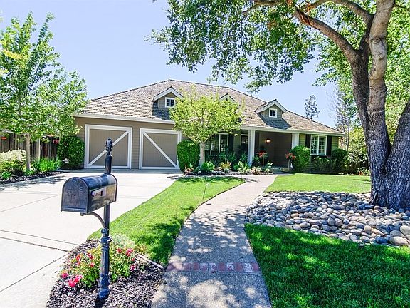 2nd image of 10818 Juniper Ct