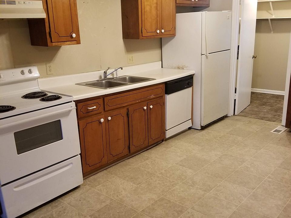 1st image of 2917 Vance Dr NW APT 4