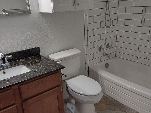 5th image of 11819 N Hillcrest Dr