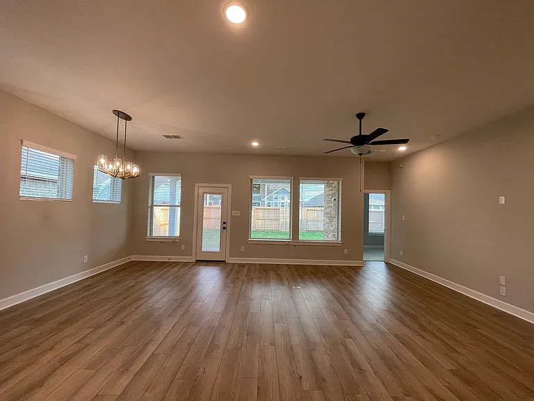 18303 Bluebird Branch Ln — Photo 28
