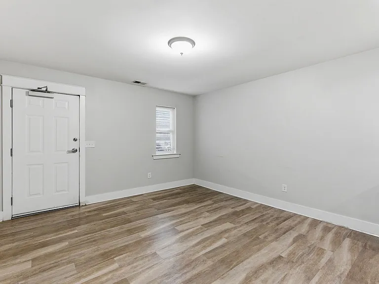 702 N Church St — Photo 30