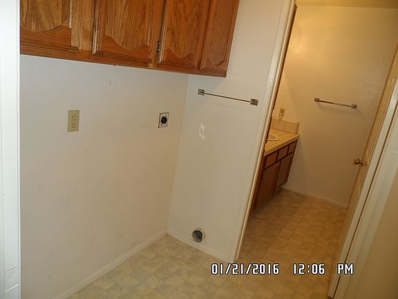 5th image of 11725 Ash St