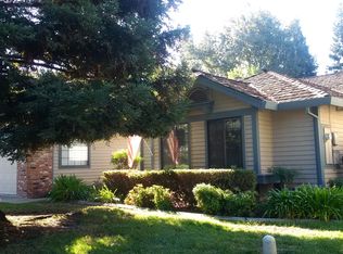 11885 Prospect Hill Dr, Gold River, CA