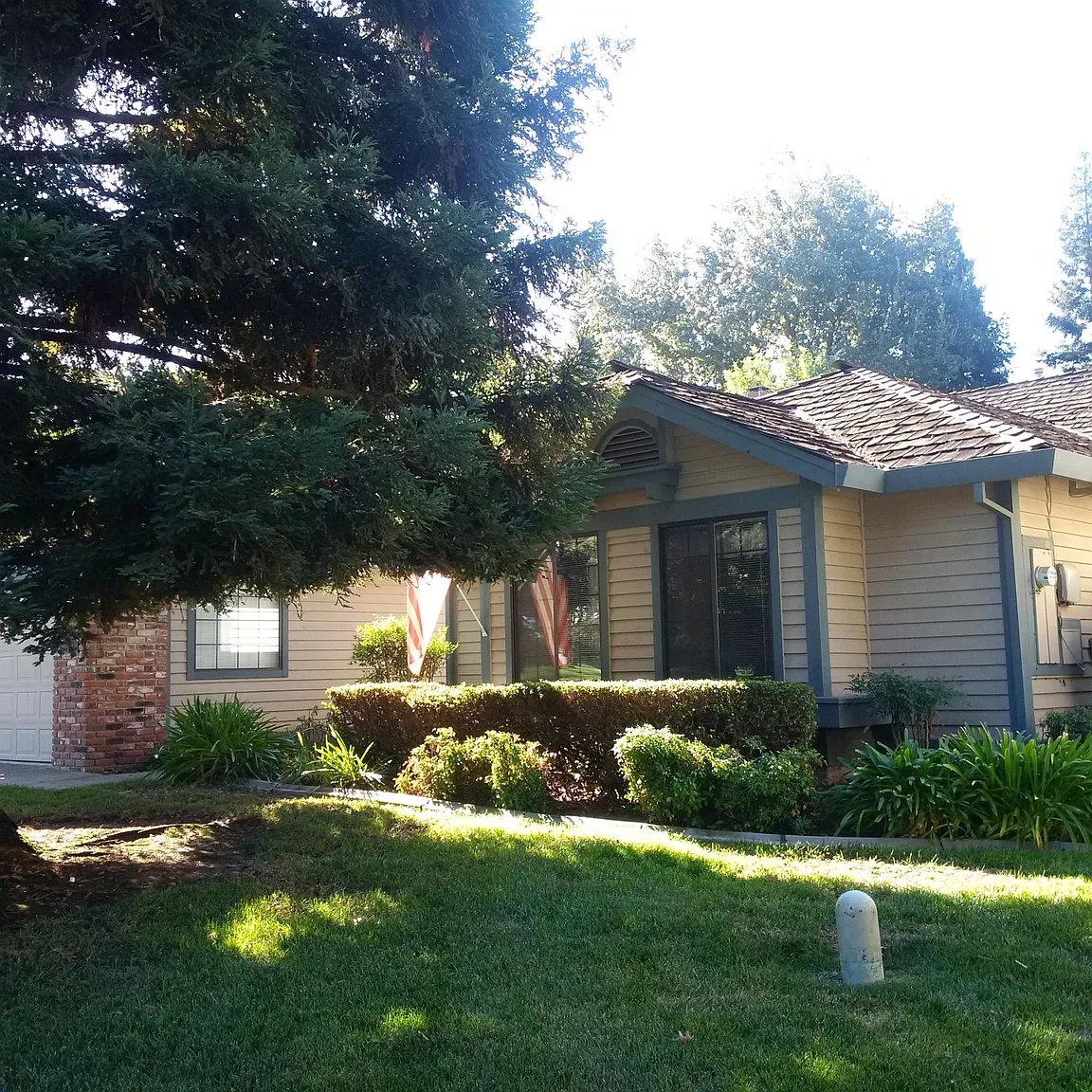 11885 Prospect Hill Dr photo 1