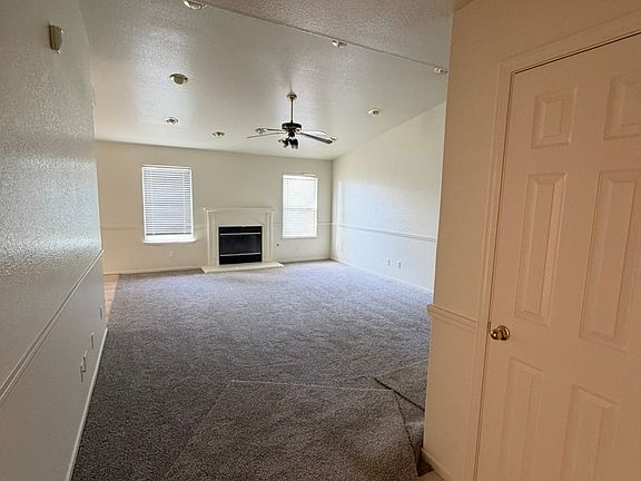 4th image of 2273 N Babigian Ave