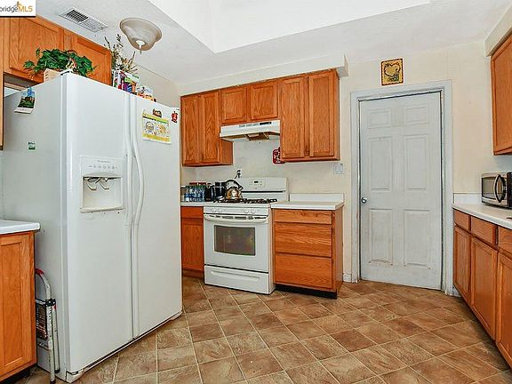 4th image of 1618 Wisner Dr