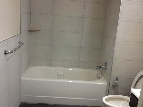 4th image of 393 Lefferts Ave