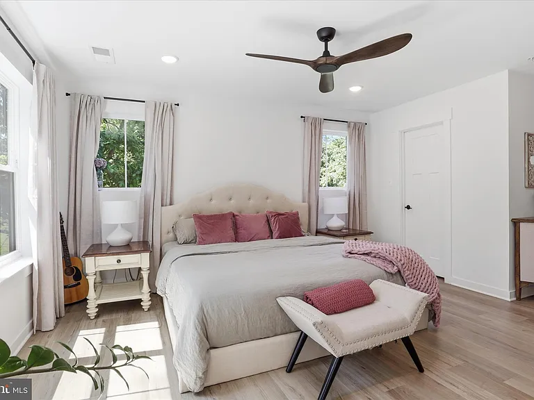 15717 Tierra Dr — Photo 18