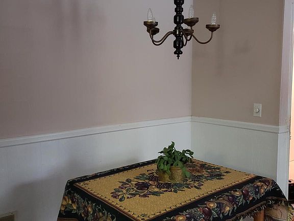 5th image of 112 Oakwood Ct