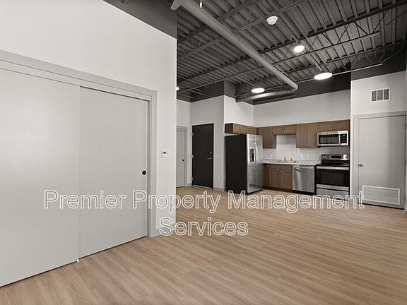 3rd image of 1127 Alderson Ave Suite 305
