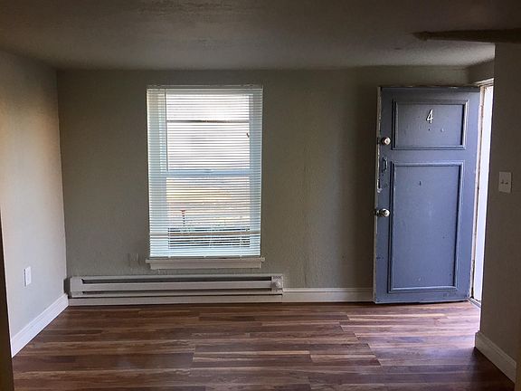 2nd image of 713 Yakima Ave APT 4