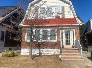 12 E Grove Ave, Woodbridge, NJ 07095