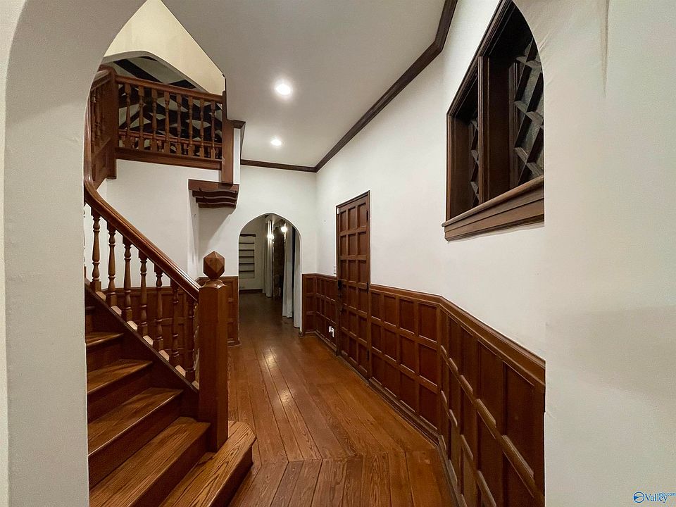 13th image of this home