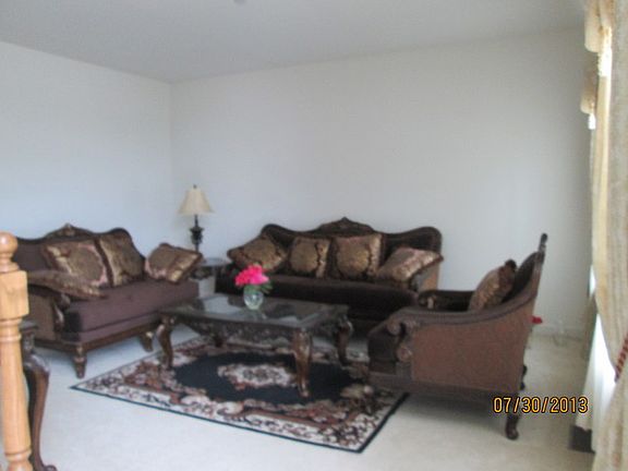 2nd image of 2122 Bonita Ln