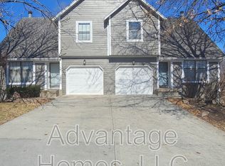 304 W 132nd St, Kansas City, MO 64145