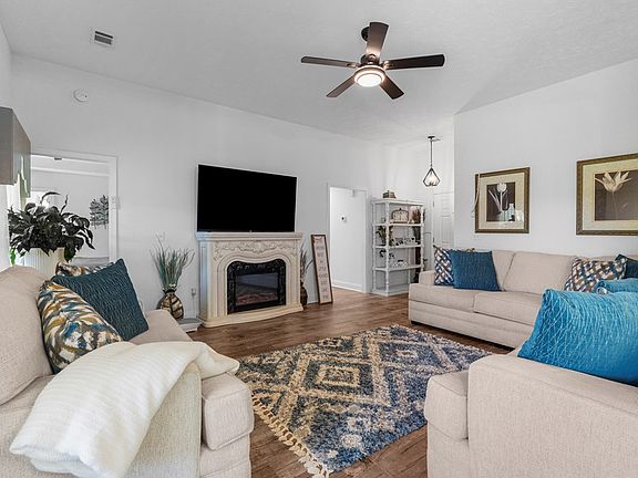 4th image of 101 Lee Road 2140