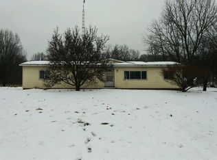 9202 Scully Rd, Whitmore Lake, MI 48189