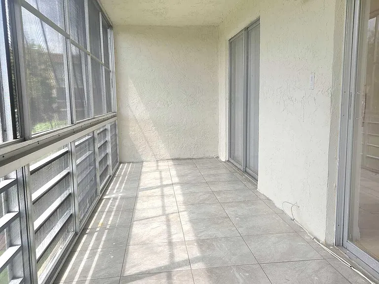 100 Village Green Cir E #B212 — Photo 5
