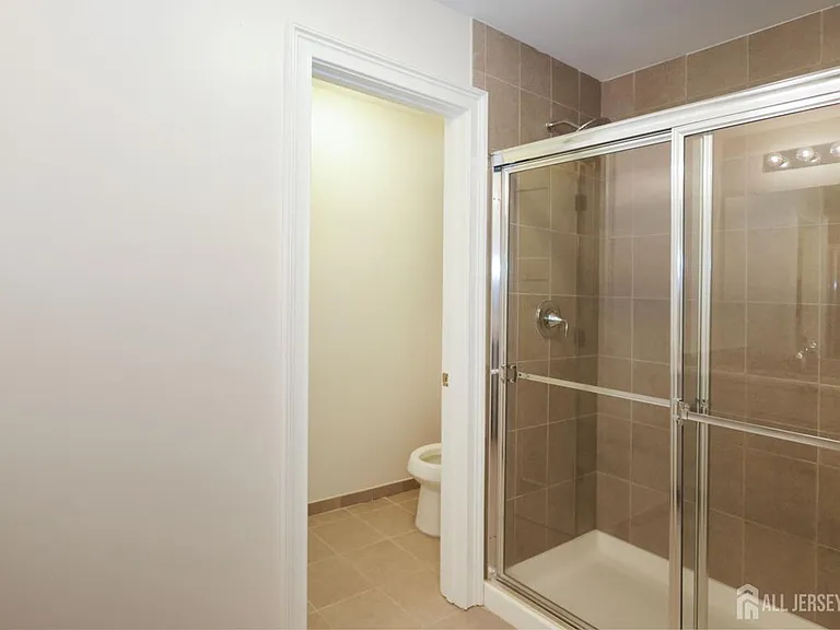 10 Gonzalez Dr — Photo 27